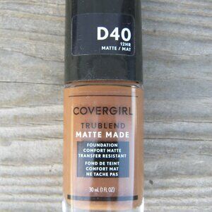 CoverGirl TruBlend Matte Made Liquid Foundation D40 Deep Bronze 12HR